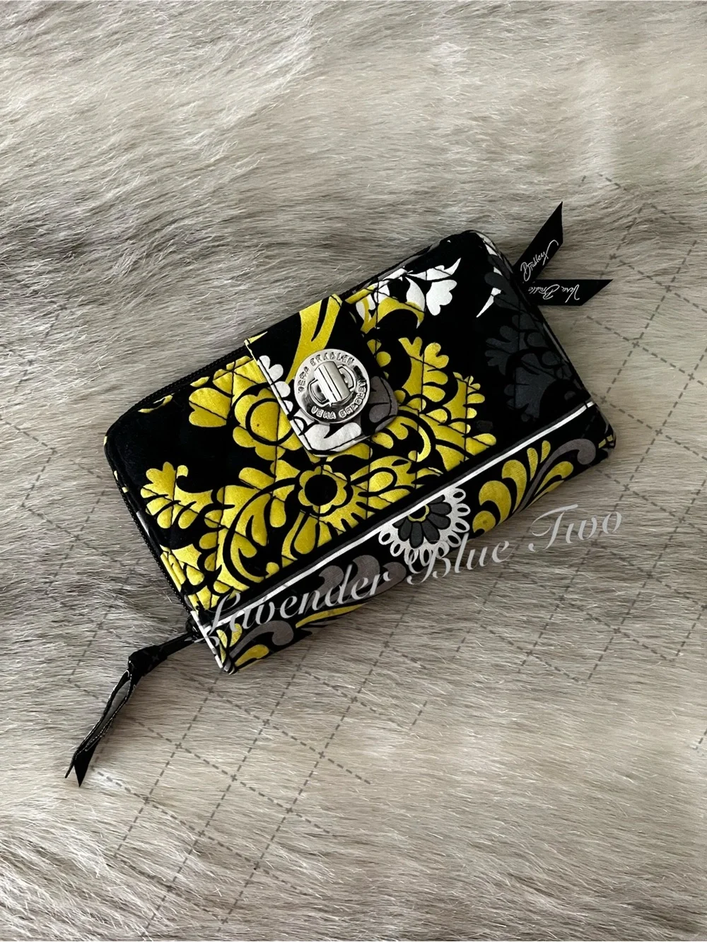 VERA BRADLEY Baroque 2008 Long Turnlock Wallet Black Yellow Y2K